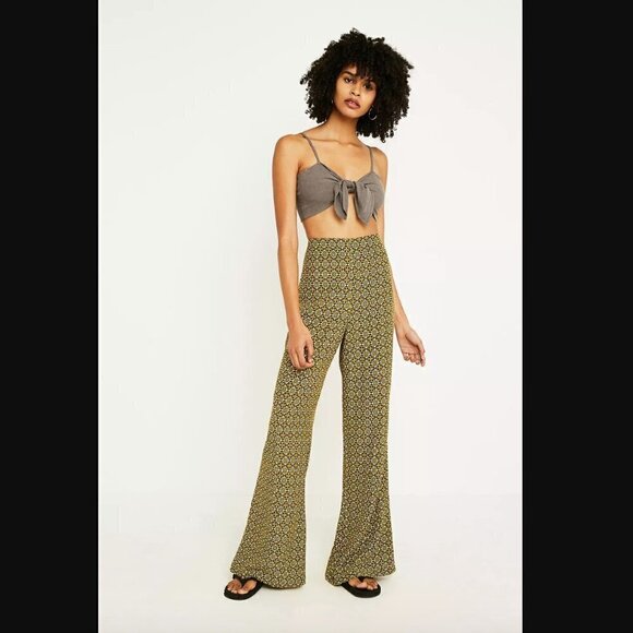 Urban Outfitters Geo Floral High-Rise Soft Flare Trousers M - Picture 1 of 10